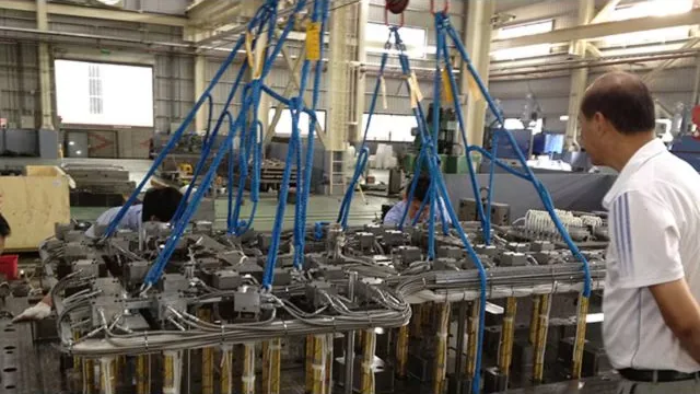 Hoạt động xử lý khuôn trong xưởng sản xuất Nan Fong Mold